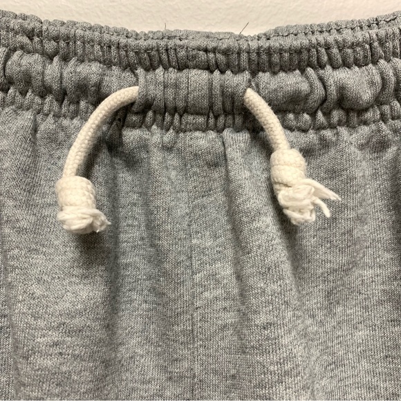 Nike Standard Issue Sweat Shorts Size L Grey Basketball French Terry Zip Pocket - Picture 8 of 12